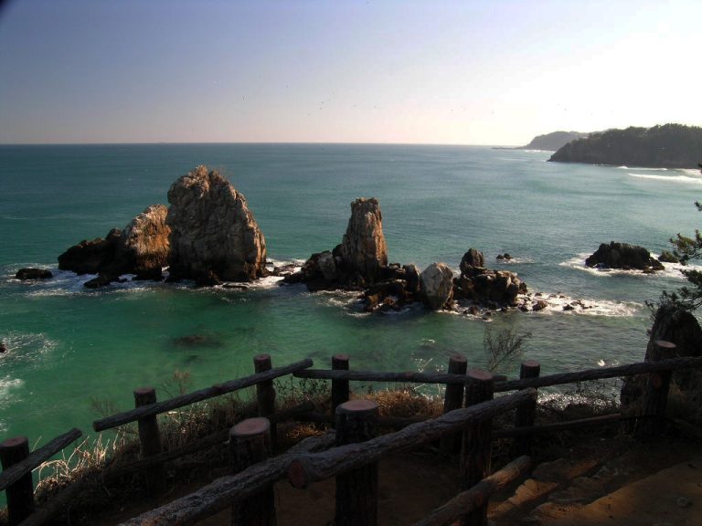 Read more about the article 추암 해수욕장